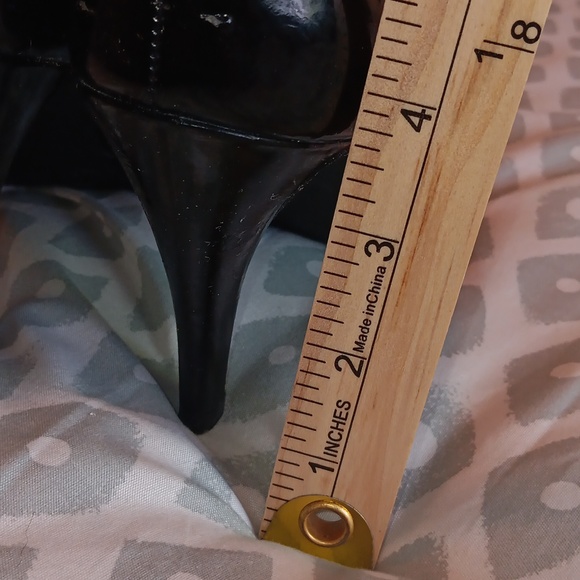 Merona Women's 7.5 Black Patent Leather Peep-Toe Heels 3" Heel - Picture 6 of 12